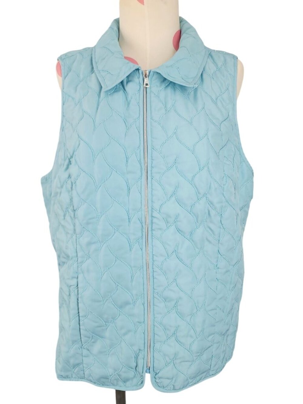 Women's Chico's Embroidered Quilted Like Vest Size 1 Full Zip Outerwear Blue